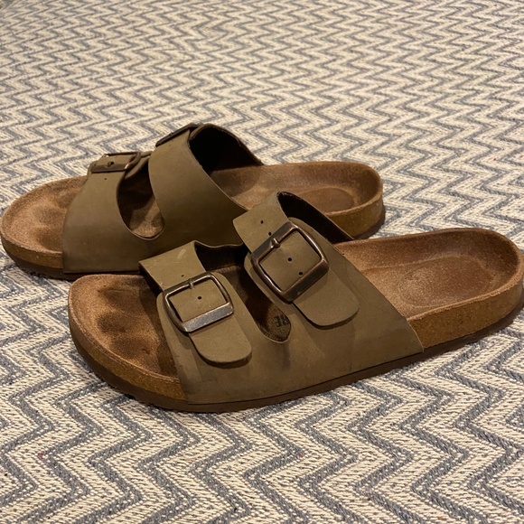 CUSHIONAIRE Lane Tan Double Buckle Cork Footbed Sandals – Size 10 - Picture 1 of 9